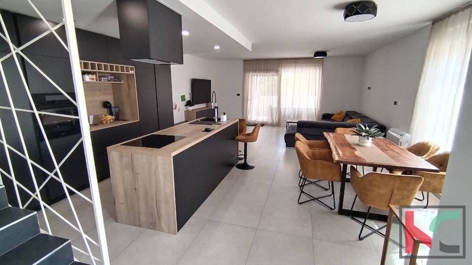 Istra, Pula, Štinjan, moderna  duplex kuća u blizini mora i uređenih plaža, #prodaja