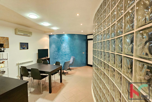 Pula, Centar, četverosoban stan u centru grada 80,70m2  #prodaja