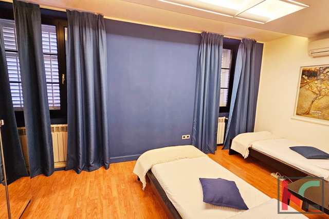 Pula, Centar, četverosoban stan u centru grada 80,70m2  #prodaja