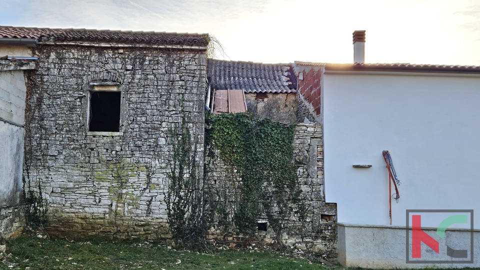 Istra-Žminj, Reihenhaus 86m2 zur Renovierung #verkauf