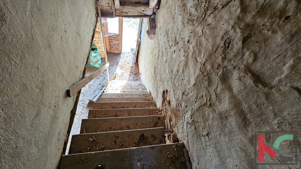 Istra- Žminj, terraced house 86m2 for renovation #sale