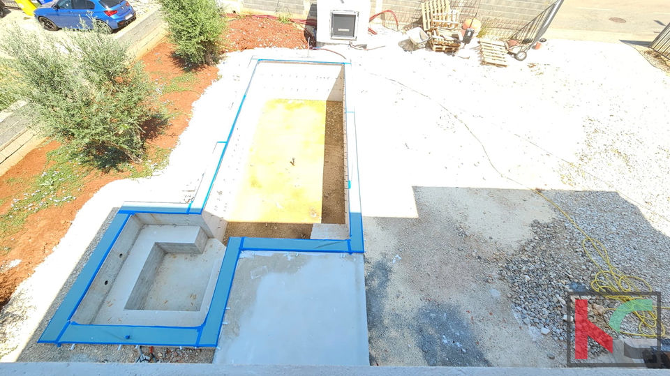 Istria, Medulin, semi-detached house under construction with pool and garden, garage, near the sea, #sale