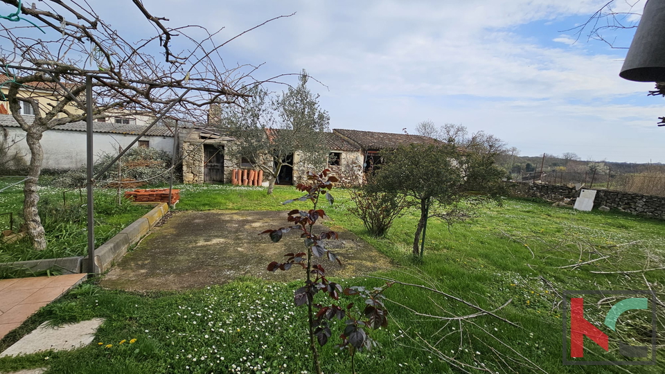 Istria, Pola, casa indipendente con ampio giardino 1535m2 #vendita