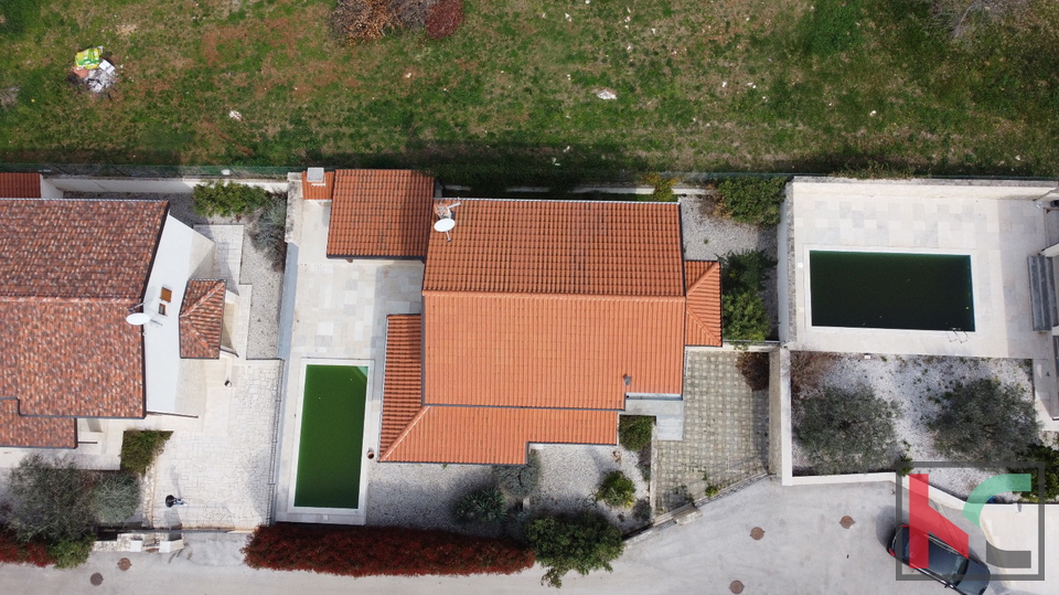 Istria, Poreč area, villa with pool 160 m2 in a quiet location, #sale