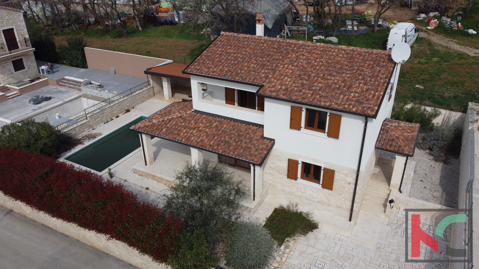 Istra, okolica Poreča, vila z bazenom 180 m2 na mirni lokaciji, #prodaja