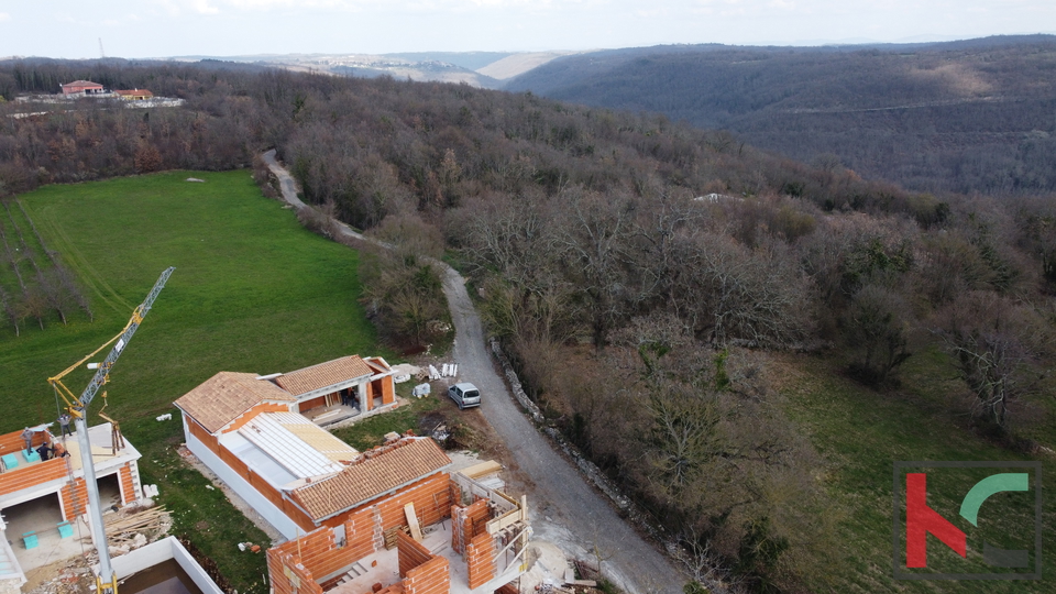 Istra, Tinjan, kamena prizemna vila u izgradnji 170m2, #prodaja