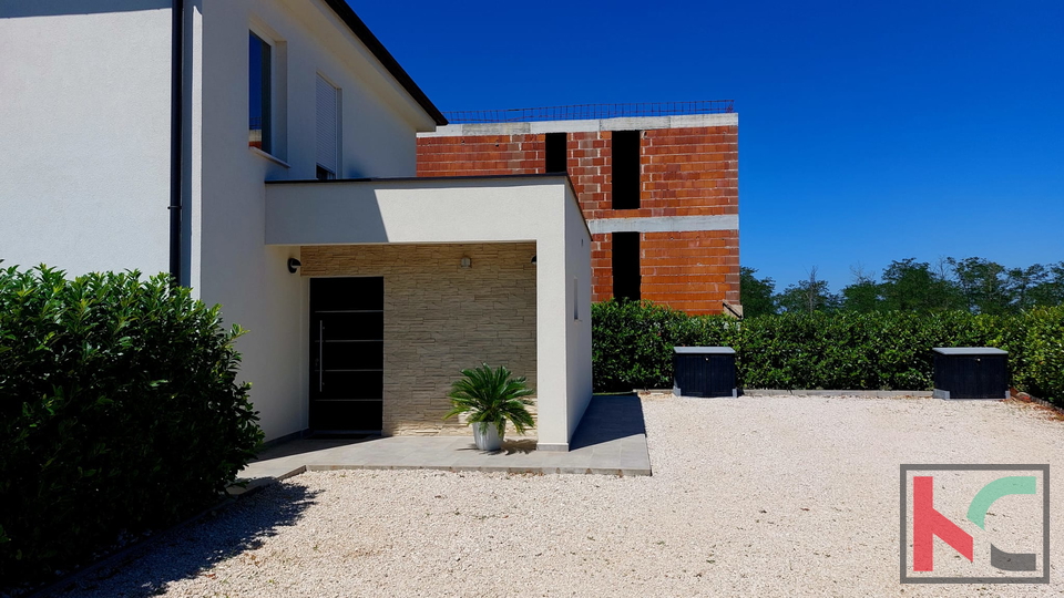 Istrien, Raum Poreč, Niedrigenergievilla 117 m2 mit Pool und Meerblick, #Verkauf