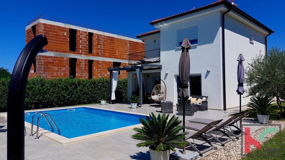 Istrien, Raum Poreč, Niedrigenergievilla 117 m2 mit Pool und Meerblick, #Verkauf