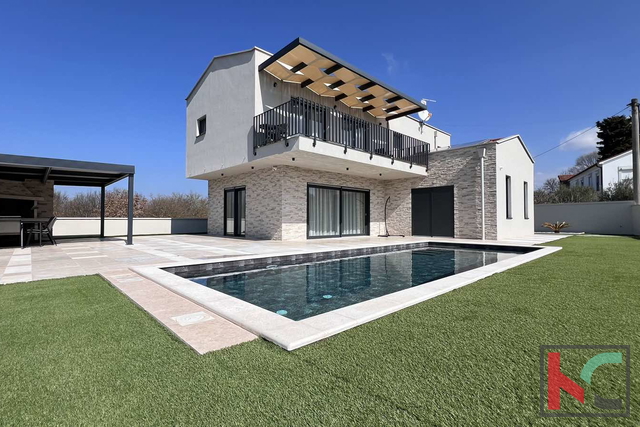 Istria, Sveti Lovreč, modern villa with pool #sale