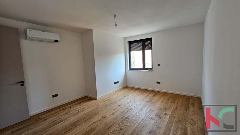 Istra, Pula, centar, stan 130,31m2 s tri spavaće sobe i terasom, novogradnja, #prodaja