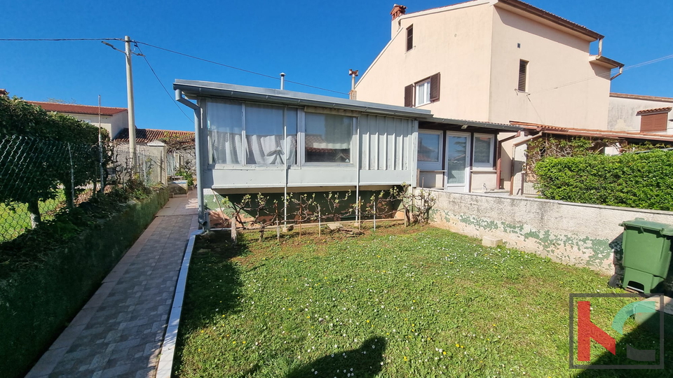 Istria, Banjole, house 48m2 on 125m2 garden, for adaptation, #sale