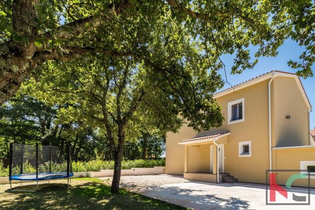 Istria, Sanvincenti, casa vacanza con piscina e giardino, posizione tranquilla, #vendita