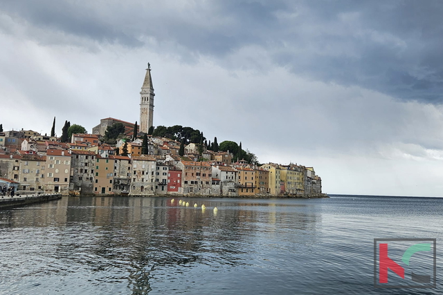 Rovinj, trisobno stanovanje na odlični lokaciji z garažo v lasti #prodaja