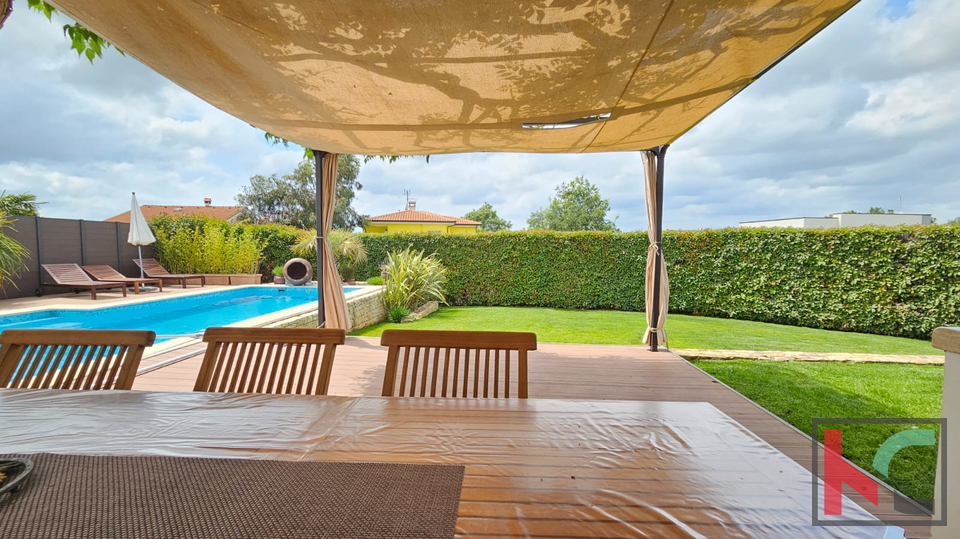 Istrien, Poreč, Ferienhaus mit beheiztem Pool und angelegtem Garten, #Verkauf