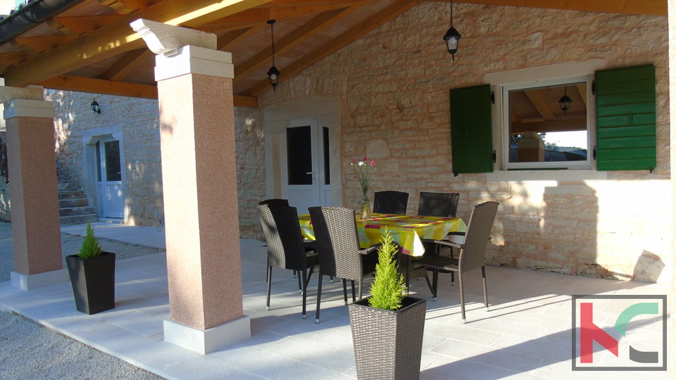 Istria, Gimino, casa indipendente con piscina di 120m2 e ampio giardino di 100m2 #vendita