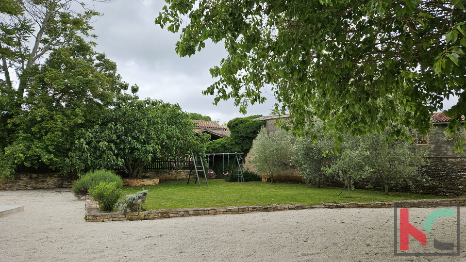 Istrien, Žminj, Einfamilienhaus mit einem Pool von 120m2 und einem großen Garten von 100m2 #Verkauf