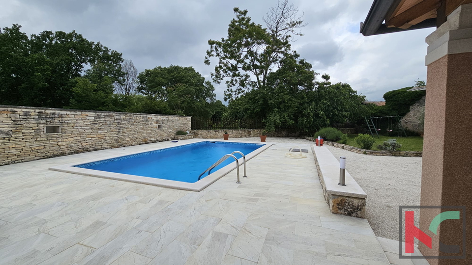 Istria, Gimino, casa indipendente con piscina di 120m2 e ampio giardino di 100m2 #vendita