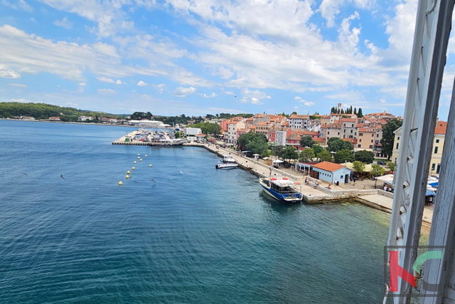 Rovinj, eine Wohnung in perfekter Lage direkt am Meer mit Meerblick #Verkauf