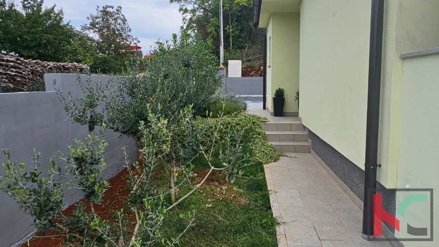 Istra, Rakalj, samostojna hiša z bazenom na parceli 320m2 #prodaja