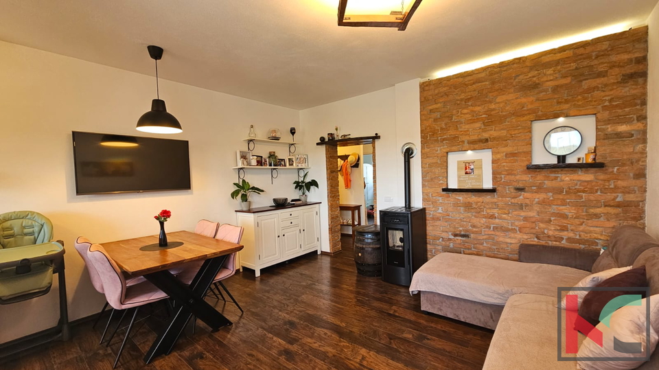 Rovinj, apartment on the upper ground floor 2SS+DB, garage, storage room and parking space #sale