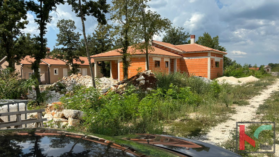 Terreno edificabile Istria, Gimino, Karlovići, 807m2