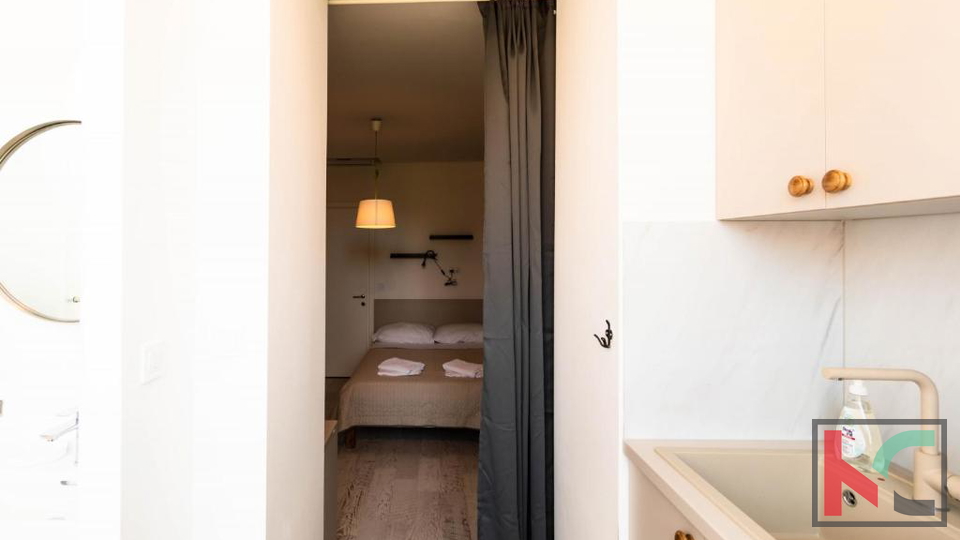 PULA, CENTAR, STAN PODIJELJEN NA 4 STUDIO APARTMANA SA ODLIČNIM BOOKINGOM #PRODAJA