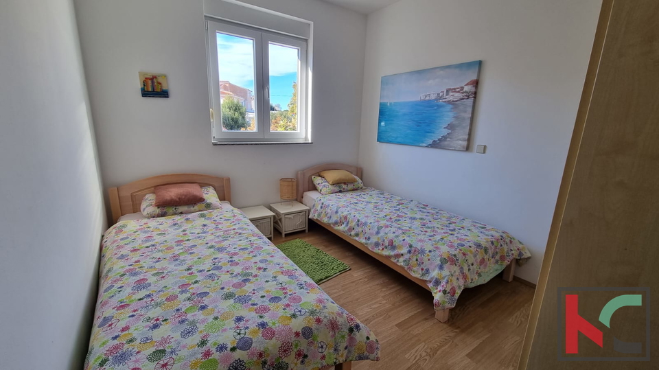 Premantura, center, apartma 2s+db, 64 m2, z balkonom in pogledom na morje #prodaja