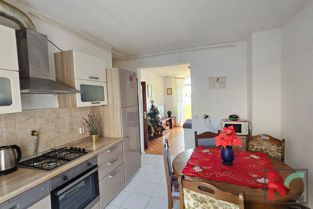 Istria, Pola, Vidikovac, appartamento 2SS+DB 68,97 m2, balcone chiuso, #vendita