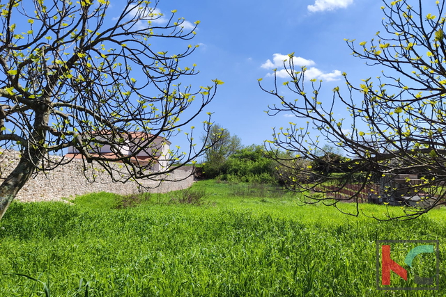 Grundstück, 1329 m2, Verkauf, Barban