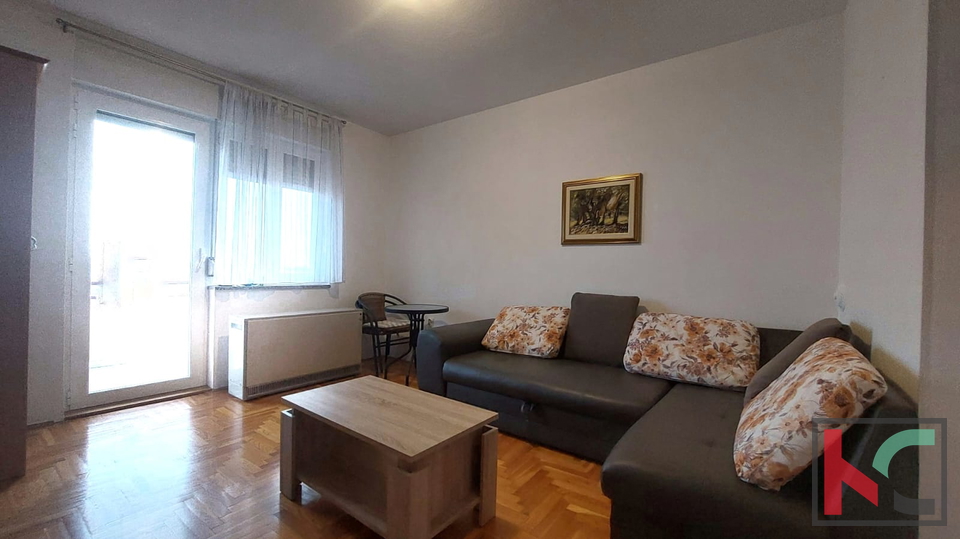 Pula, Center, apartma 54, 46 m2 s pogledom na morje in Areno, #prodamo