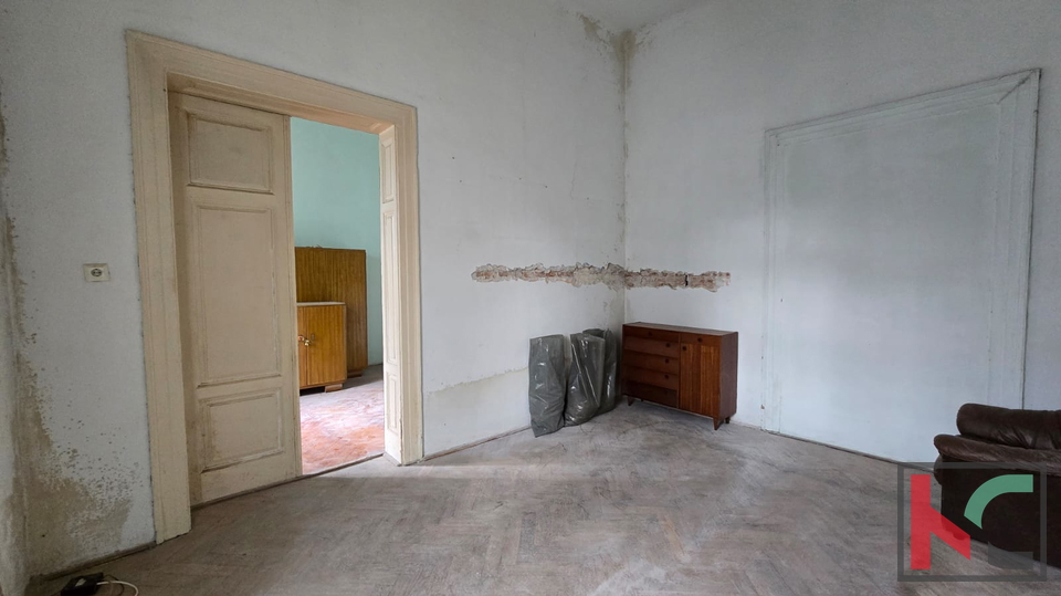 Pola, Veruda, appartamento 80,83m2 da ristrutturare, #in vendita