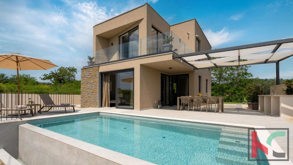 BUJE&comma; SAMOSTOJE&Cacute;A KU&Cacute;A SA POGLEDOM NA GRO&Zcaron;NJAN &num;PRODAJA