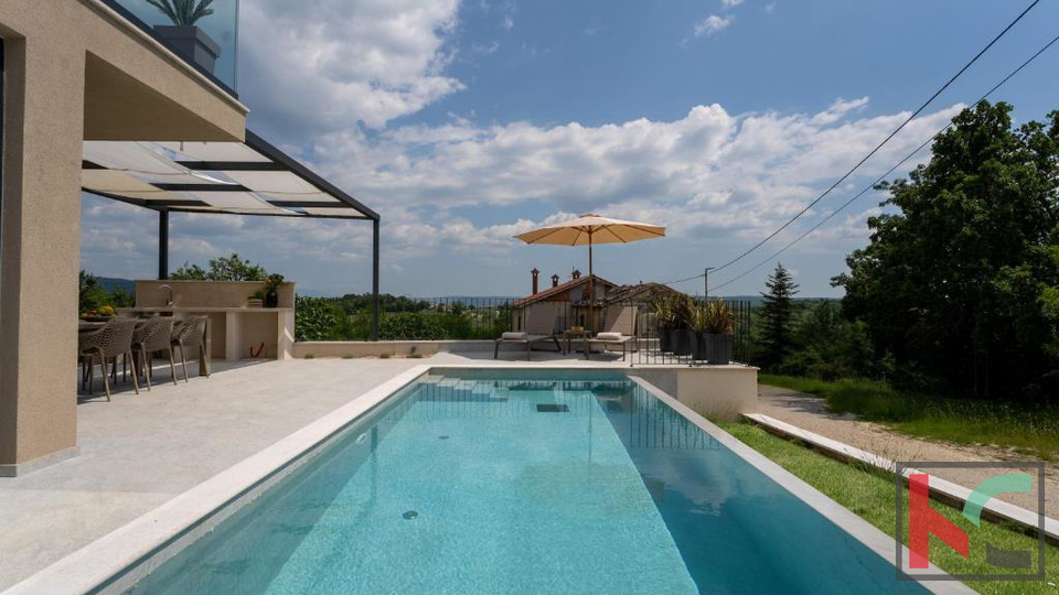 BUJE&comma; SAMOSTOJE&Cacute;A KU&Cacute;A SA POGLEDOM NA GRO&Zcaron;NJAN &num;PRODAJA