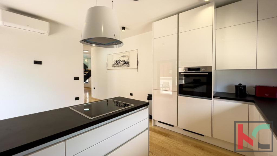 ISTRA&comma; LI&Zcaron;NJAN&comma;  VILLA SA BAZENOM &num;PRODAJA