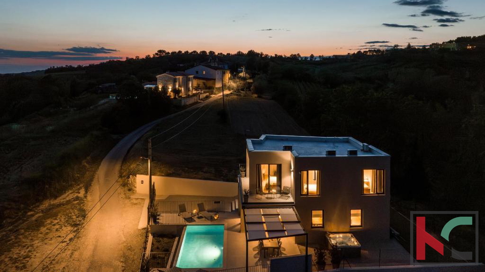 BUJE&comma; SAMOSTOJE&Cacute;A KU&Cacute;A SA POGLEDOM NA GRO&Zcaron;NJAN &num;PRODAJA