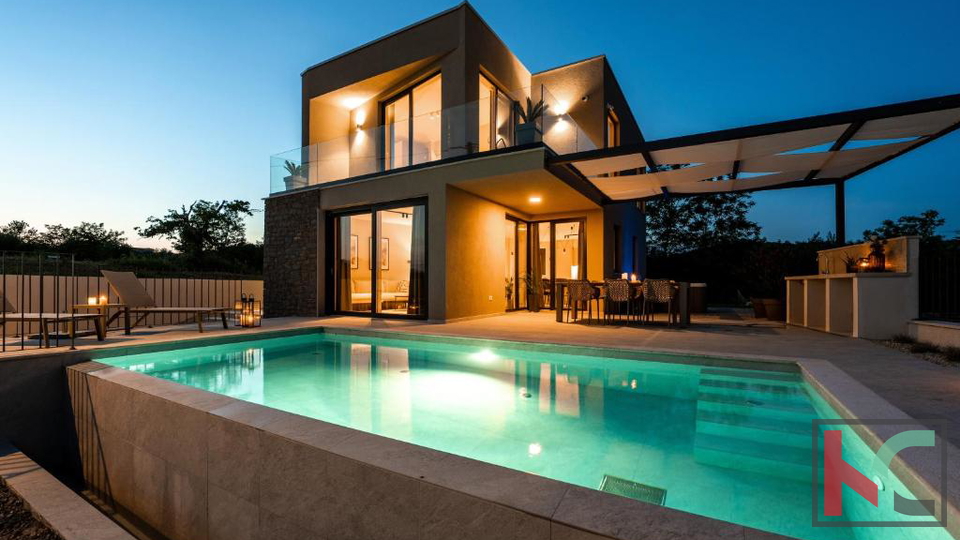 BUJE&comma; SAMOSTOJE&Cacute;A KU&Cacute;A SA POGLEDOM NA GRO&Zcaron;NJAN &num;PRODAJA