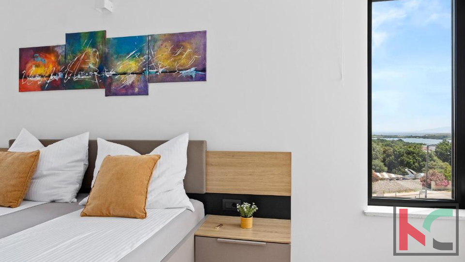 LIŽNJAN, KUĆA SA BAZENOM I POGLEDOM NA MORE#PRODAJA