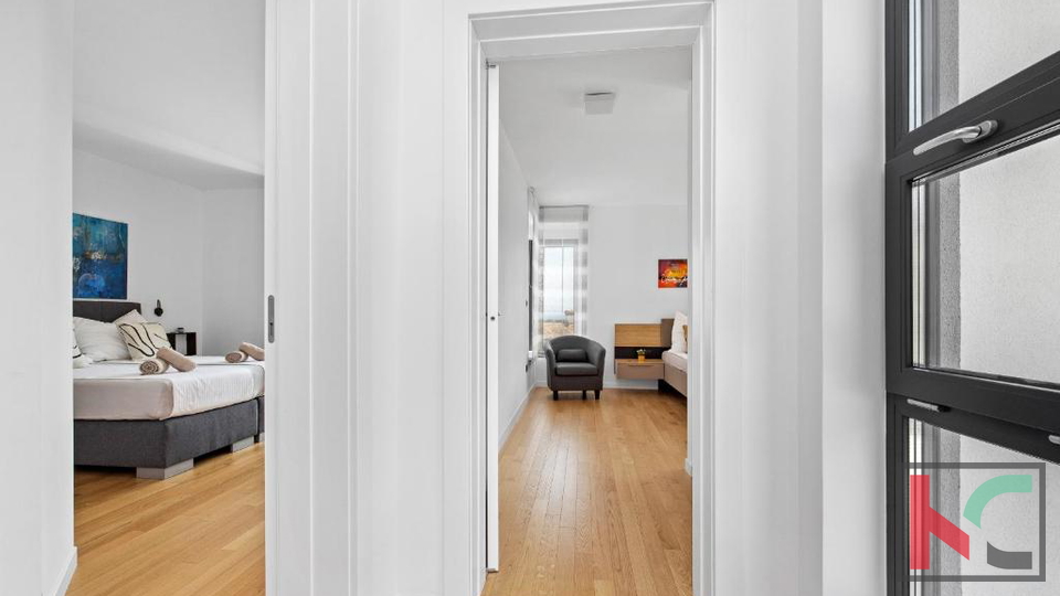 LIŽNJAN, KUĆA SA BAZENOM I POGLEDOM NA MORE#PRODAJA