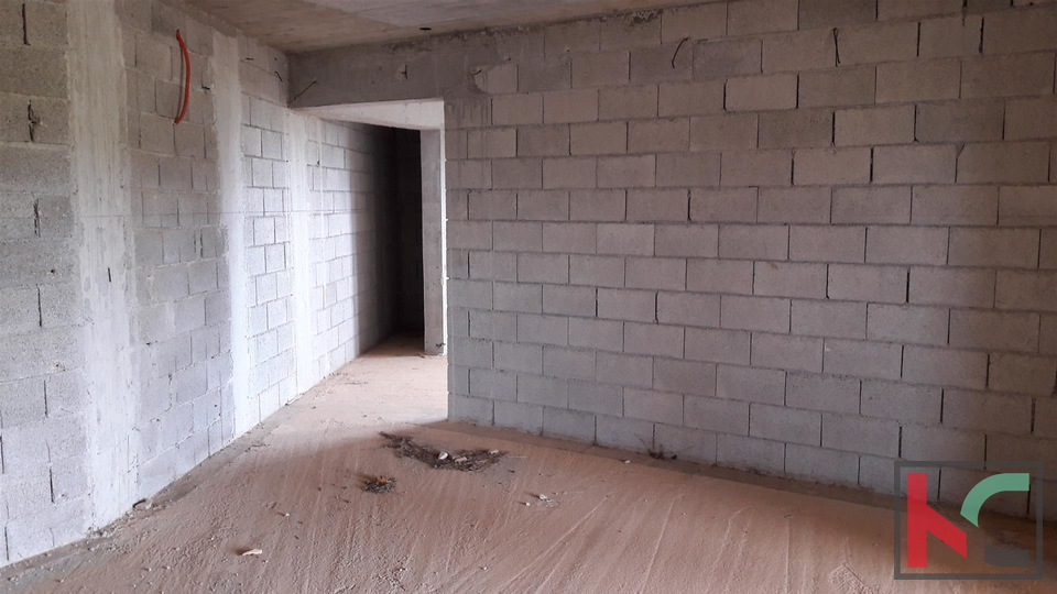 Rovinjsko Selo, roh bau kuća 450m2. okućnica 3521m2