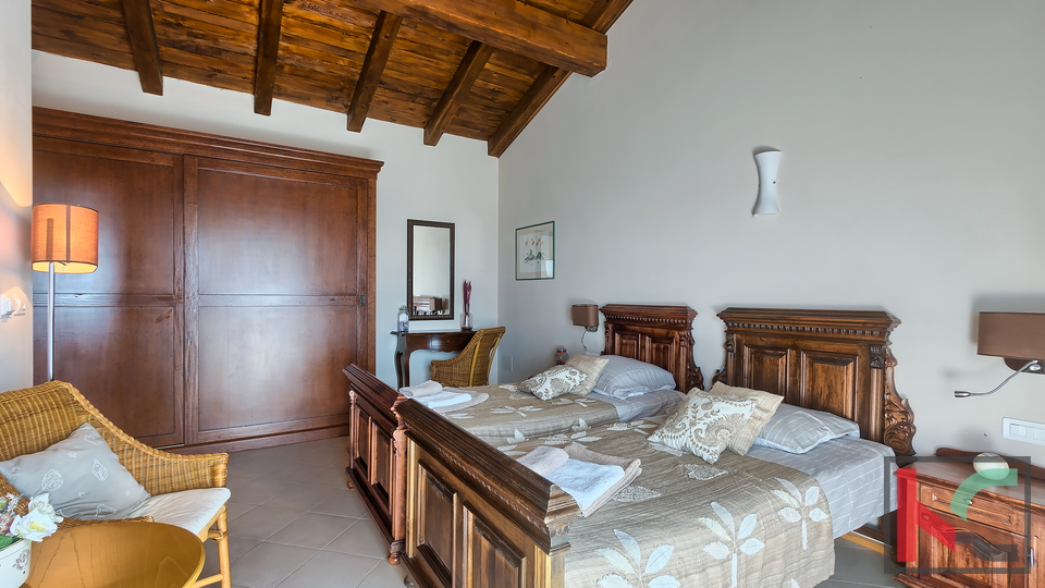 Haus&comma; 400 m2&comma; Verkauf&comma; Svetvin&ccaron;enat - Jur&scaron;i&cacute;i