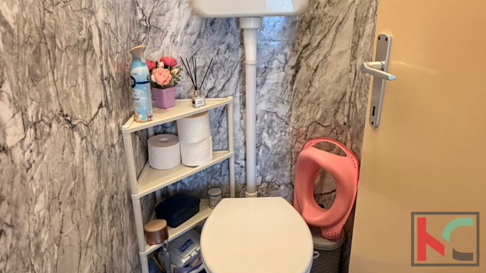 PULA&comma; VIDIKOVAC&comma; LIJEPI OBITELJSKI STAN 2SS&plus;DB &num;PRODAJA