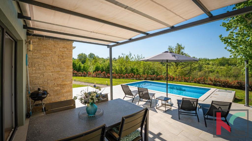 ISTRA&comma; SVETI PETAR U &Scaron;UMI&comma;  KU&Cacute;A SA BAZENOM&comma; OKRU&Zcaron;ENA ZELENILOM&comma; &num;PRODAJA