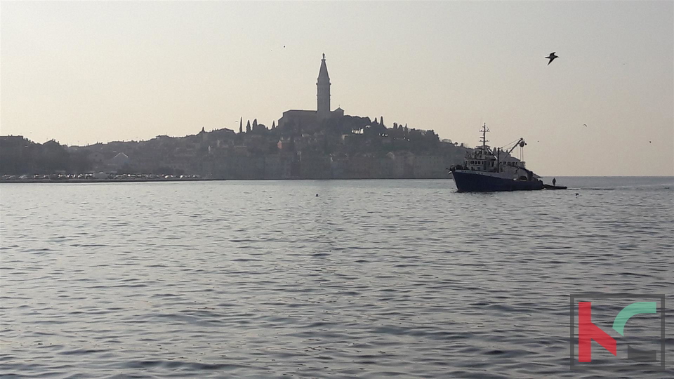 Rovinj, Borik neue Villa nur 250 Meter vom Meer entfernt