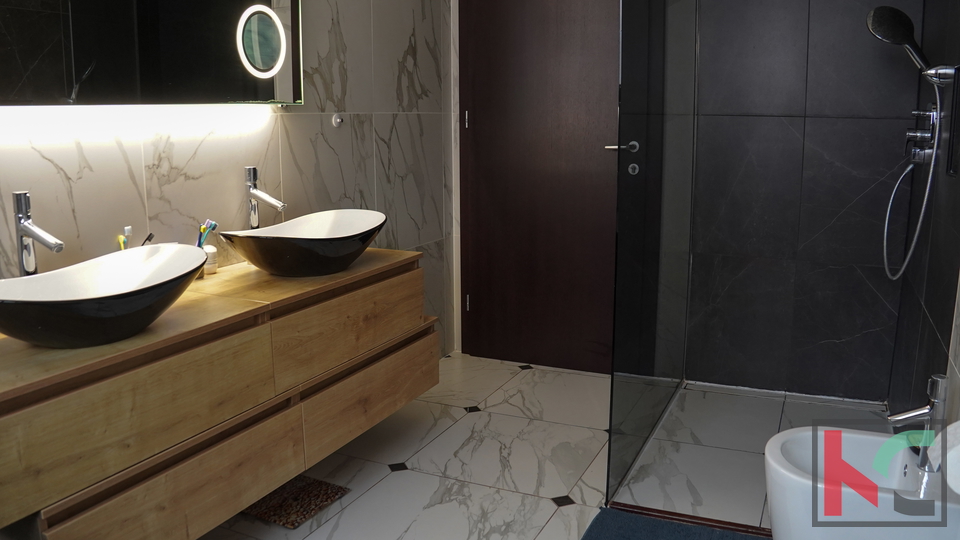 Apartment, 92 m2, For Sale, Rovinj