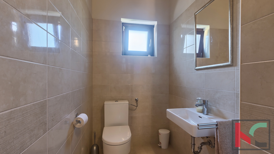 Haus&comma; 400 m2&comma; Verkauf&comma; Svetvin&ccaron;enat - Jur&scaron;i&cacute;i