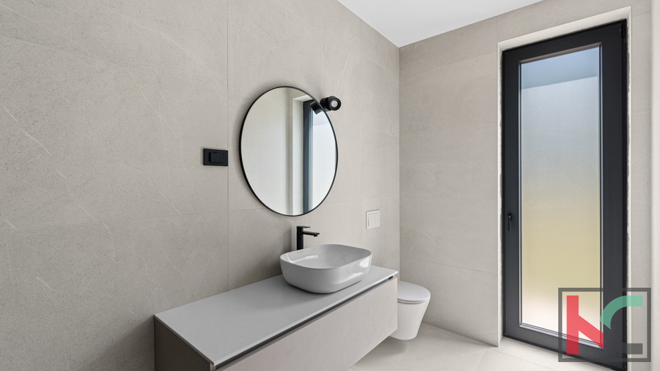 SVETVINČENAT, PRIZEMNICA SA BAZENOM OKRUŽENA PRIRODOM #PRODAJA