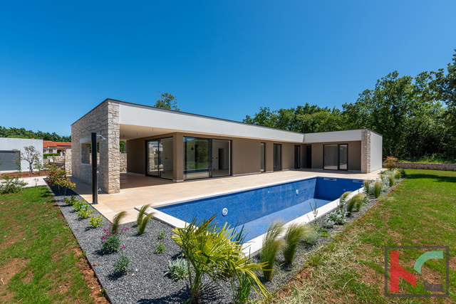 SVETVINČENAT, GROUND FLOOR HOUSE WITH A SWIMMING POOL SURROUNDED BY NATURE #FOR SALE