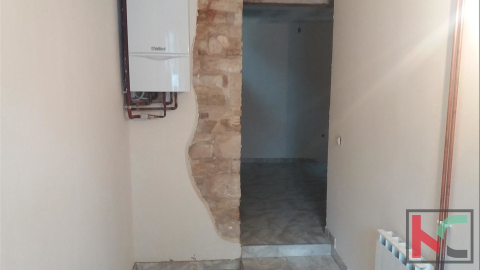 Pula, Šijana obnovljena hiša s tremi apartmaji