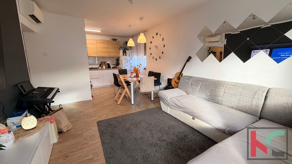 PULA&comma; VIDIKOVAC&comma; LIJEPI OBITELJSKI STAN 2SS&plus;DB &num;PRODAJA