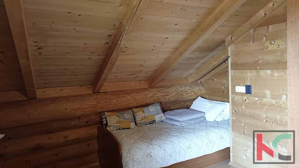 ISTRA, POREČ, JEDINSTVENA DRVENA KUĆA S POGLEDOM NA MORE, #PRODAJA